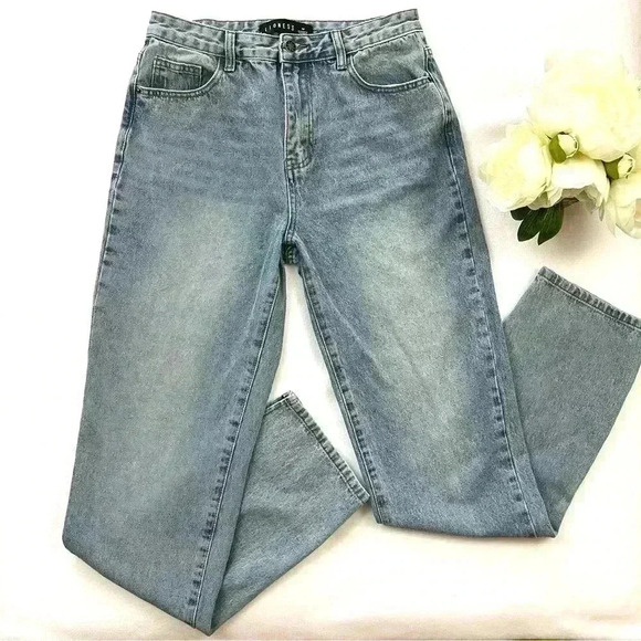 Revolve Lioness Highrise Light Wash “Mom” Slim Straight 100% Cotton Jeans Size M - Picture 1 of 14